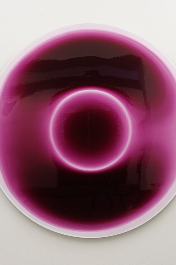 Bez názvu, 2014, lak, barviva, pigmenty na plátně, průměr 150 cm